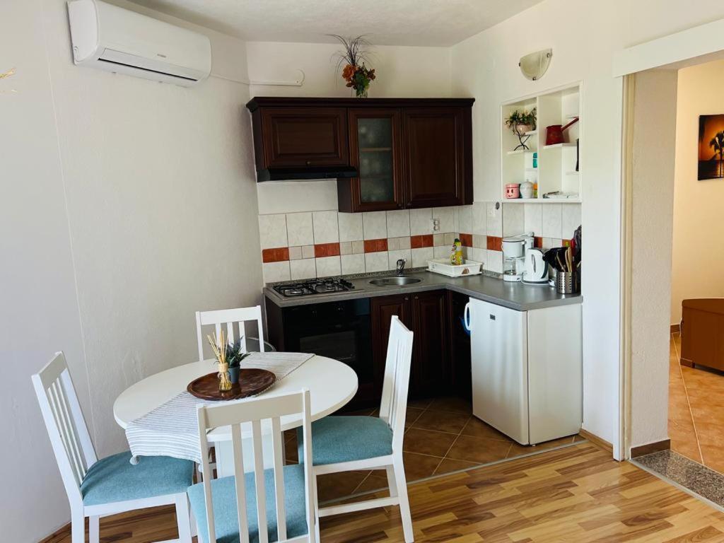Apartments Adela Polje  Zimmer foto